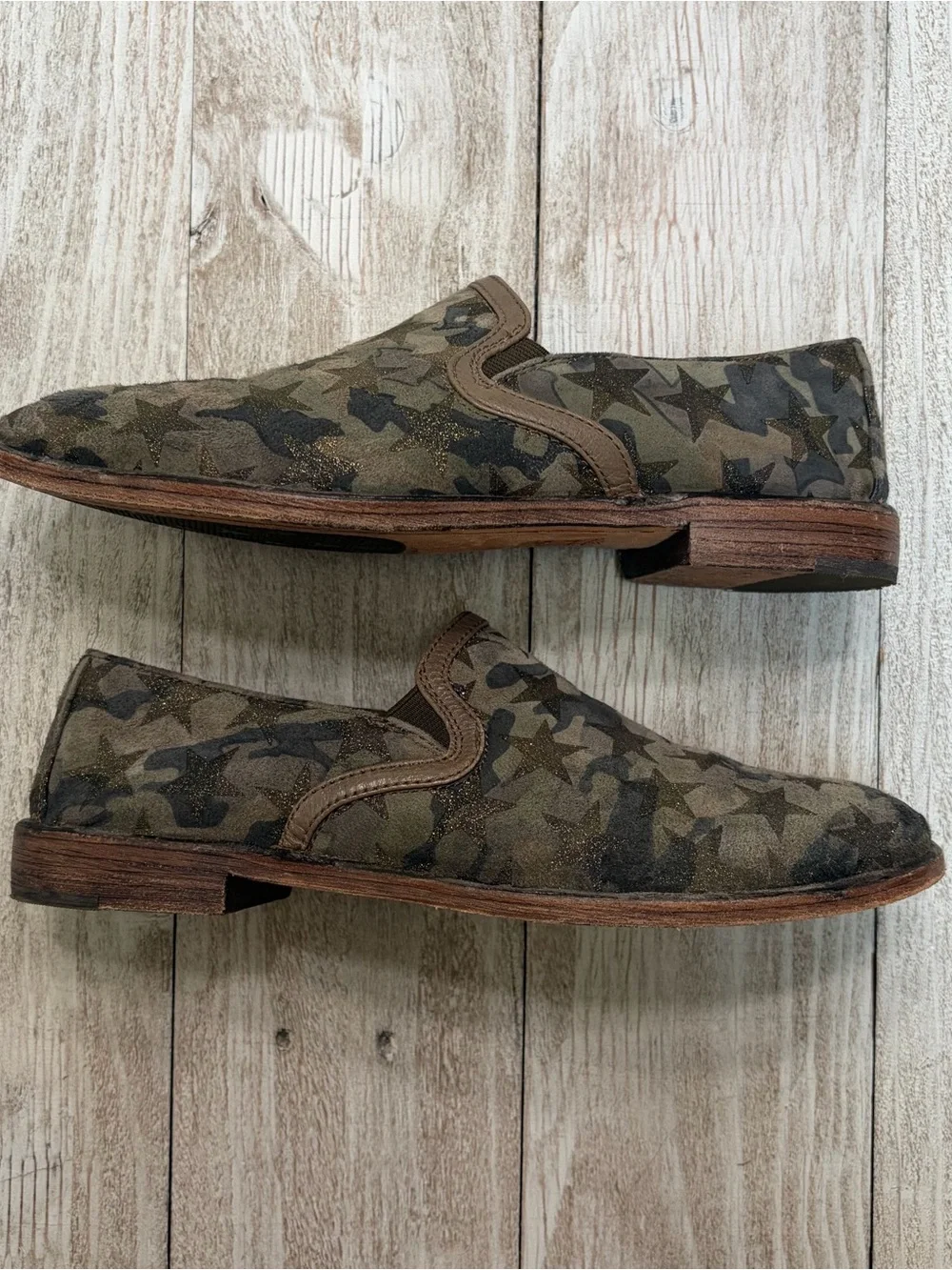 Trask Women’s Ali Slip-Ons in Camo Stars